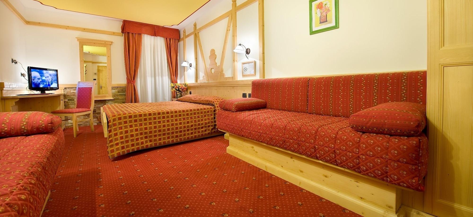 פאסו דל טונלה Hotel Adamello מראה חיצוני תמונה