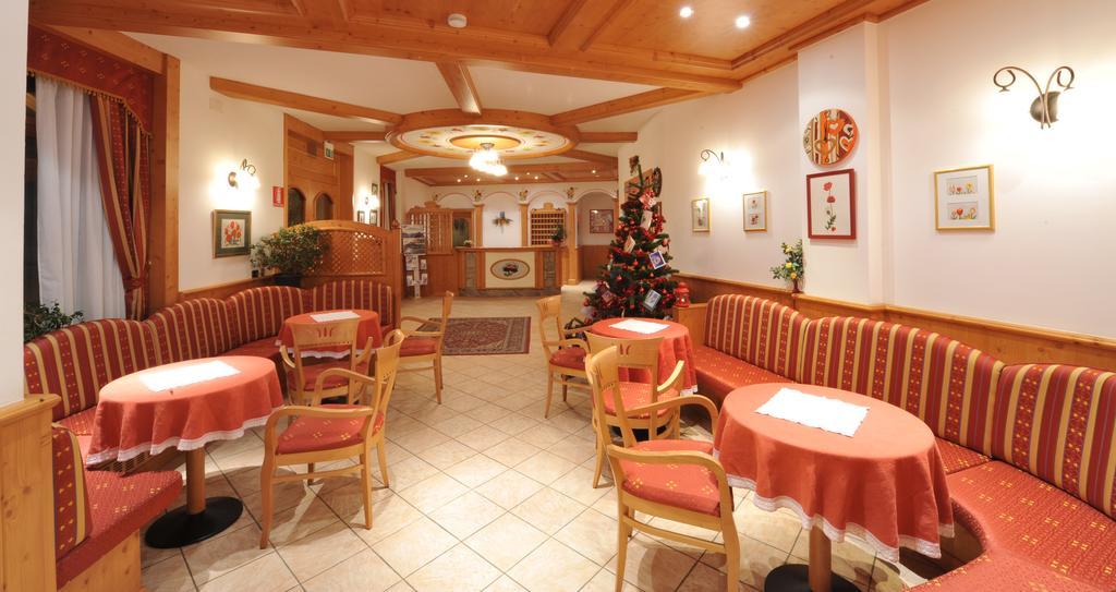 פאסו דל טונלה Hotel Adamello מראה חיצוני תמונה